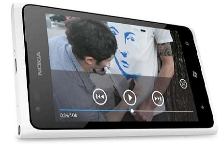 AT&T’s 24 Hours with the Nokia Lumia 900